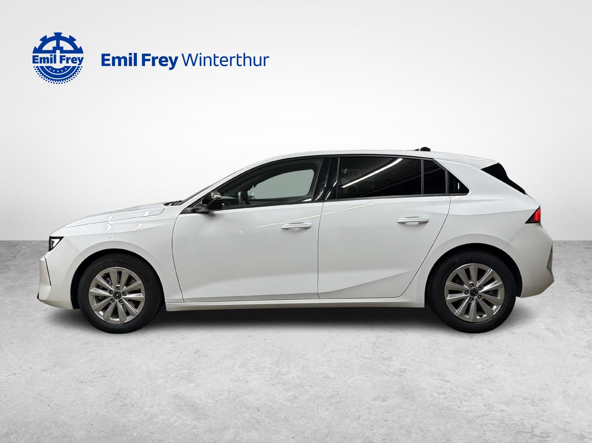 OPEL Astra 1.2 T Hybrid Edition-image-1