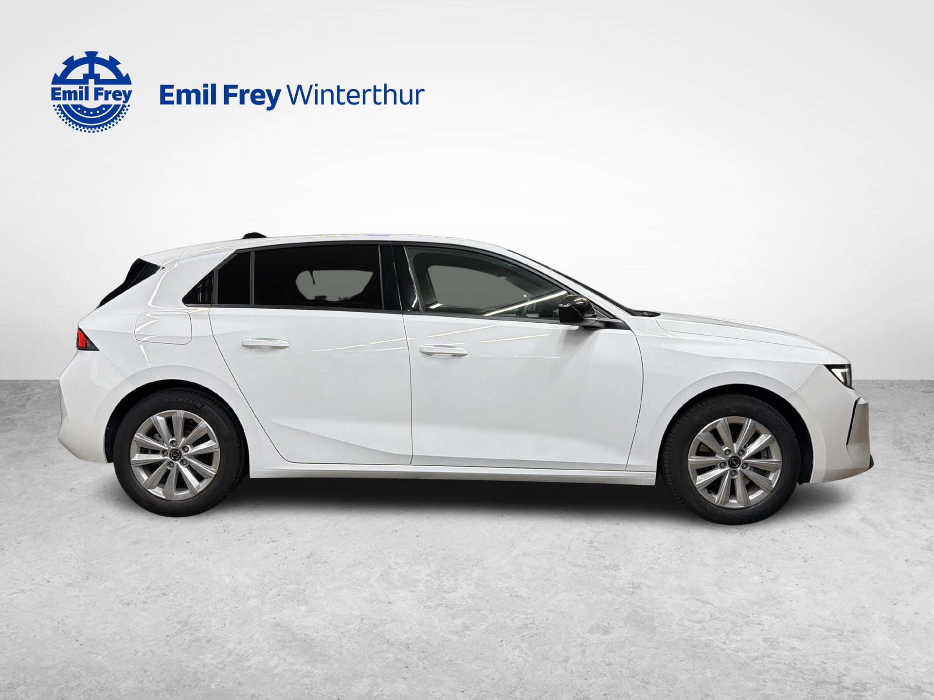 OPEL Astra 1.2 T Hybrid Edition-image-5