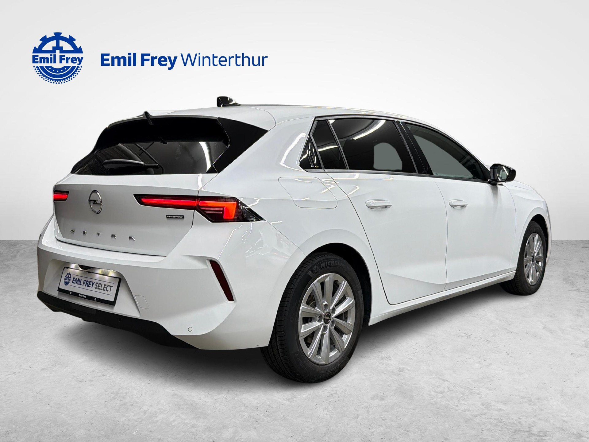 OPEL Astra 1.2 T Hybrid Edition-image-4