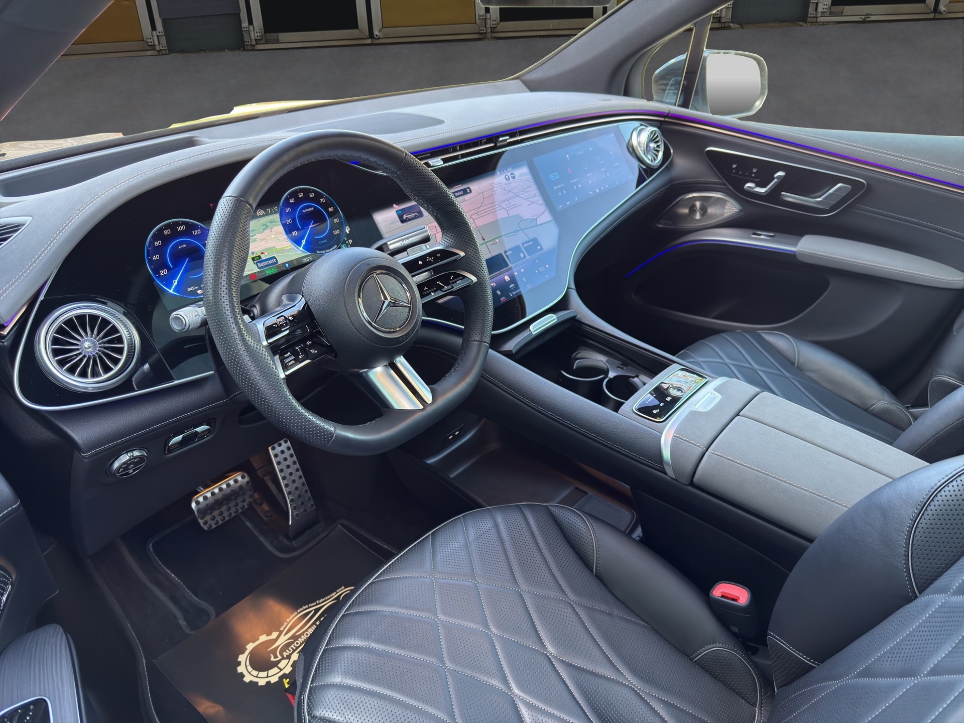 MERCEDES-BENZ EQS 580 Executive Edition AMG Line 4matic-image-8