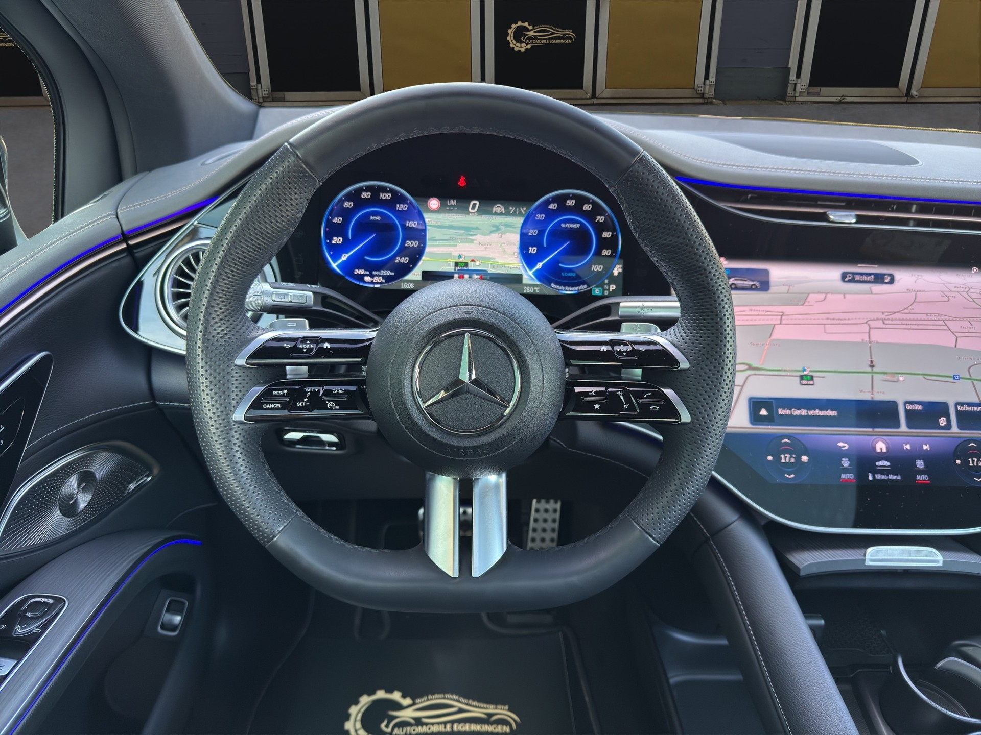 MERCEDES-BENZ EQS 580 Executive Edition AMG Line 4matic-image-12