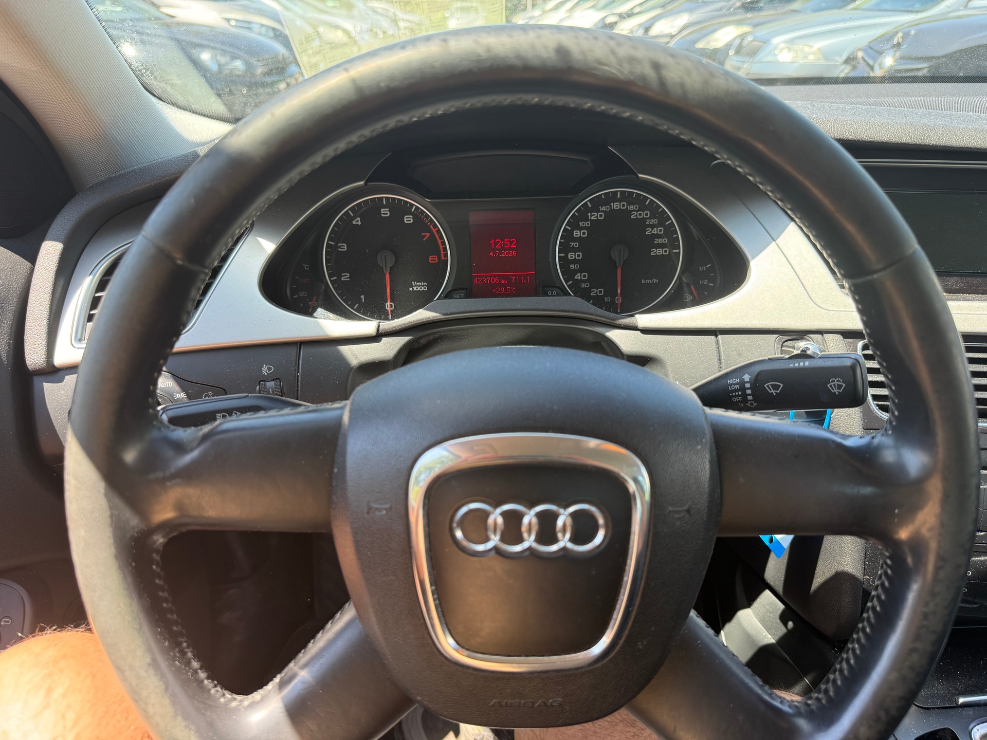 AUDI A4 Limousine 1.8 TFSI-image-9