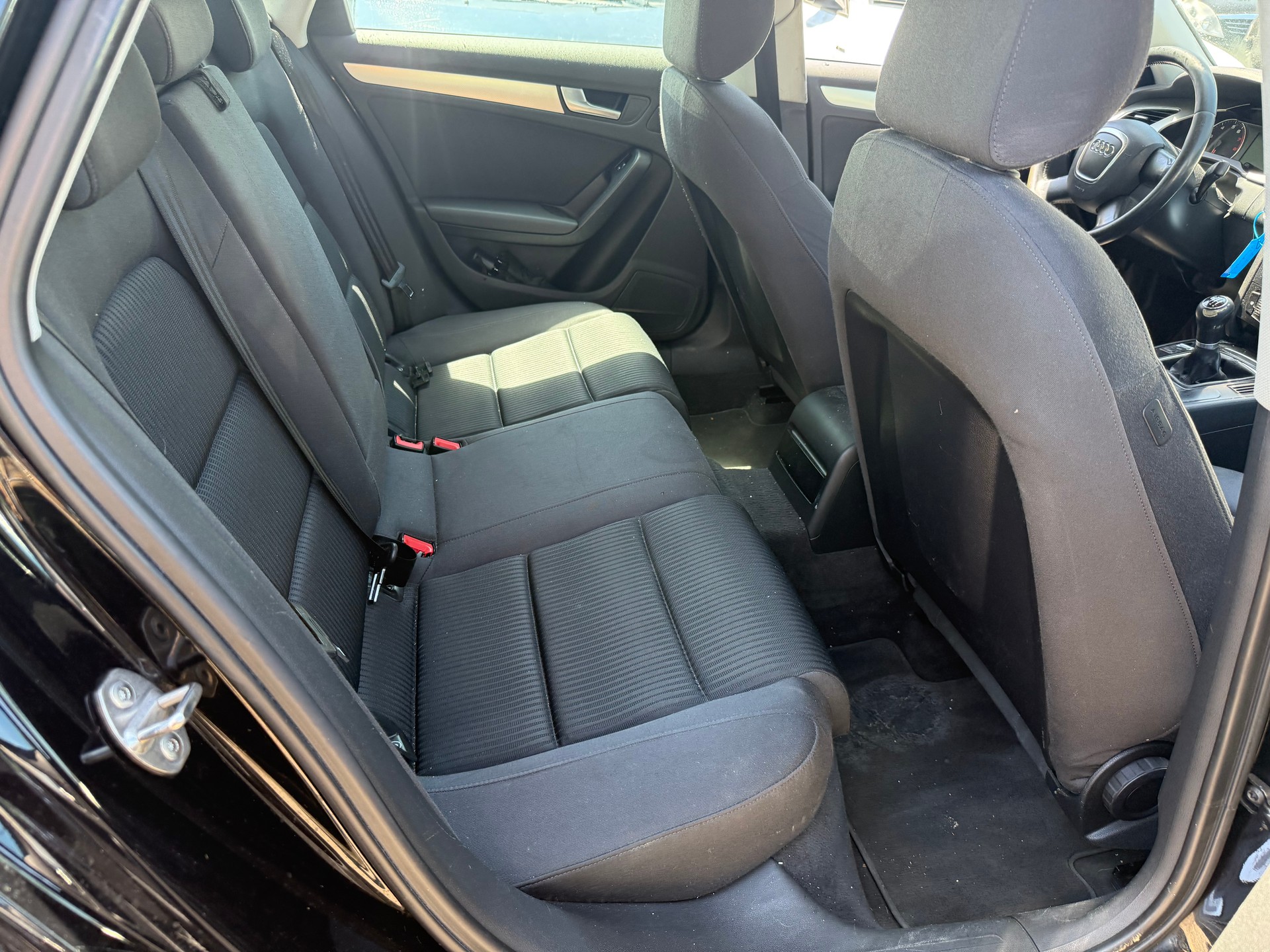 AUDI A4 Limousine 1.8 TFSI-image-7