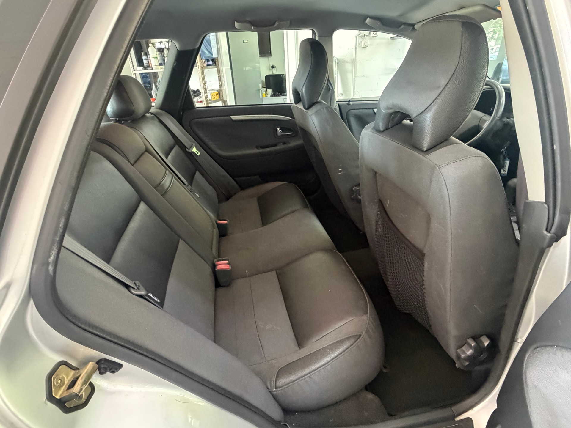 VOLVO V40 2.0T Sport Edition-image-11