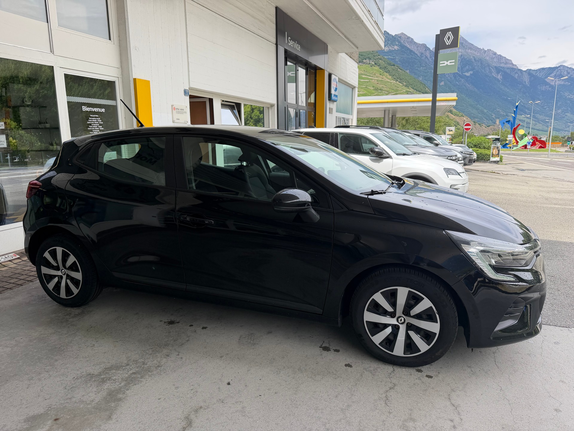RENAULT Clio 1.0 Equilibre-image-3