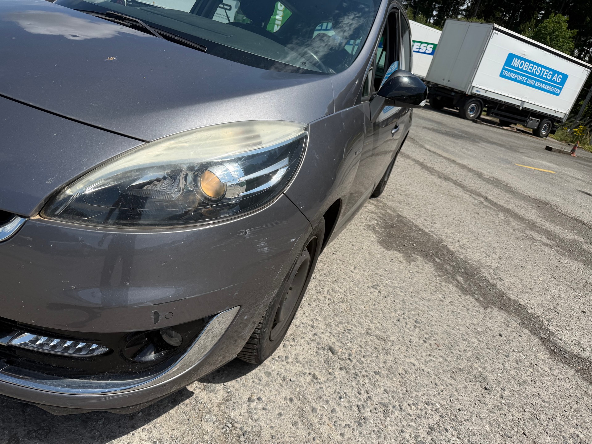 RENAULT Grand Scénic 1.4 16V Turbo Privilège-image-14