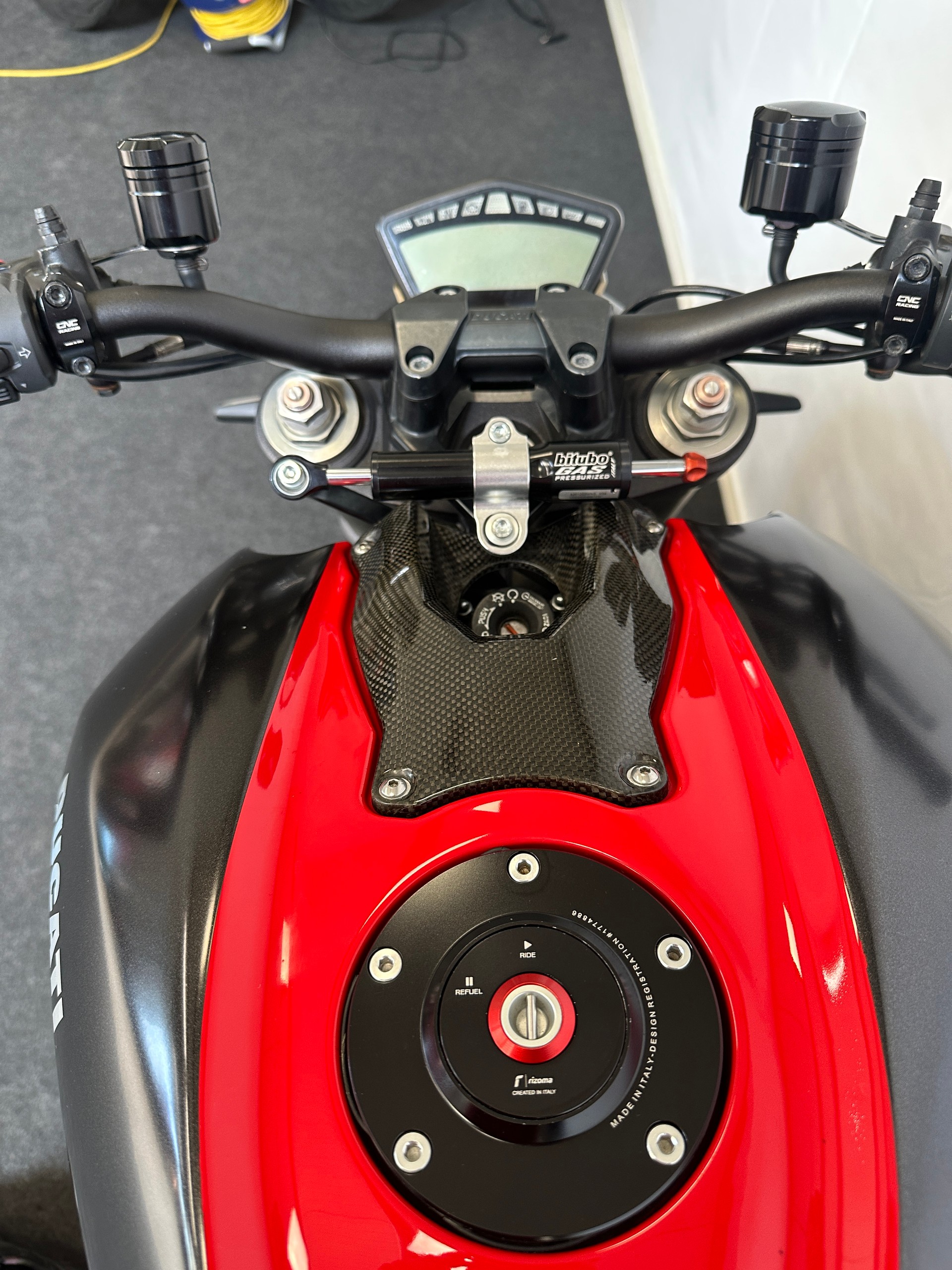 DUCATI Streetfighter 1099-image-8