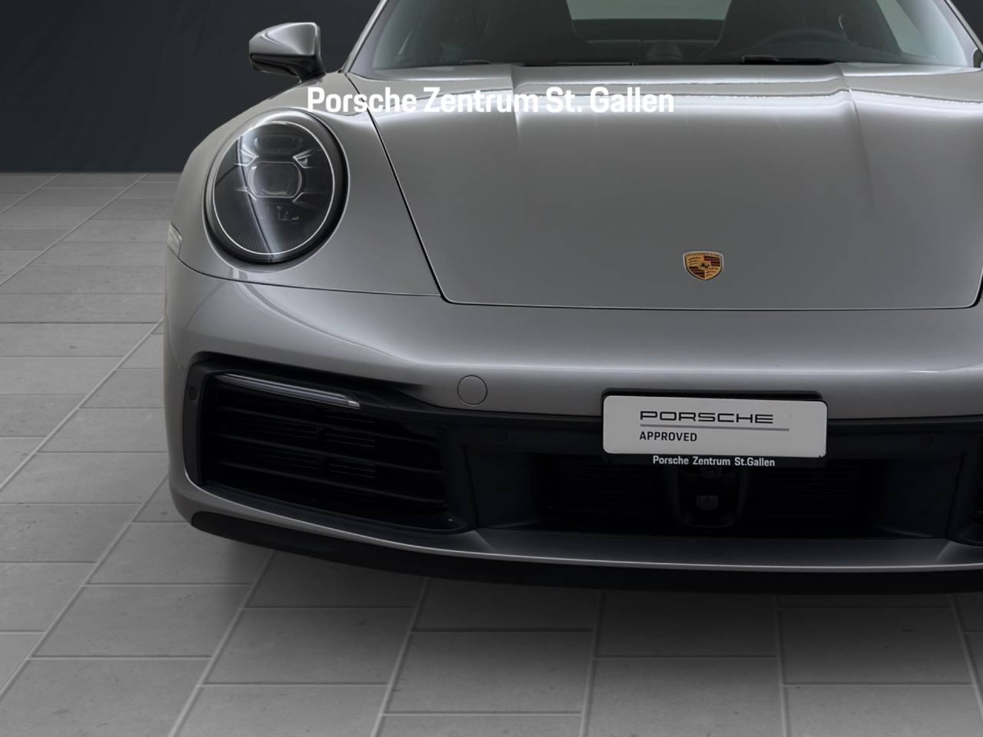 PORSCHE 911 Carrera 4S-image-8
