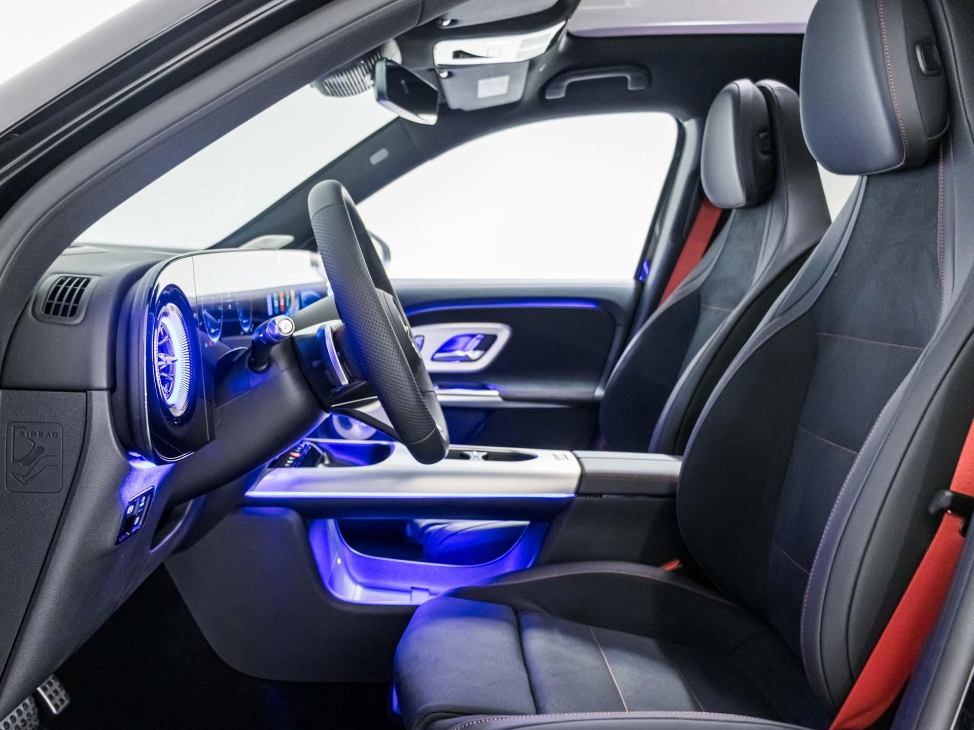 MERCEDES-BENZ GLB 220 4MATIC-image-6