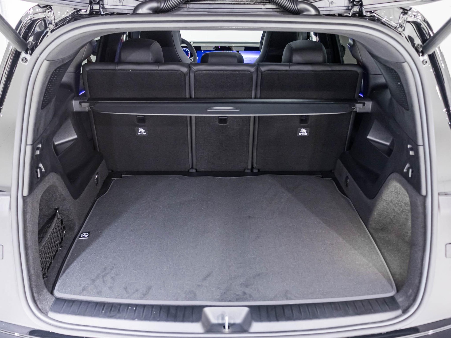 MERCEDES-BENZ GLB 220 4MATIC-image-13