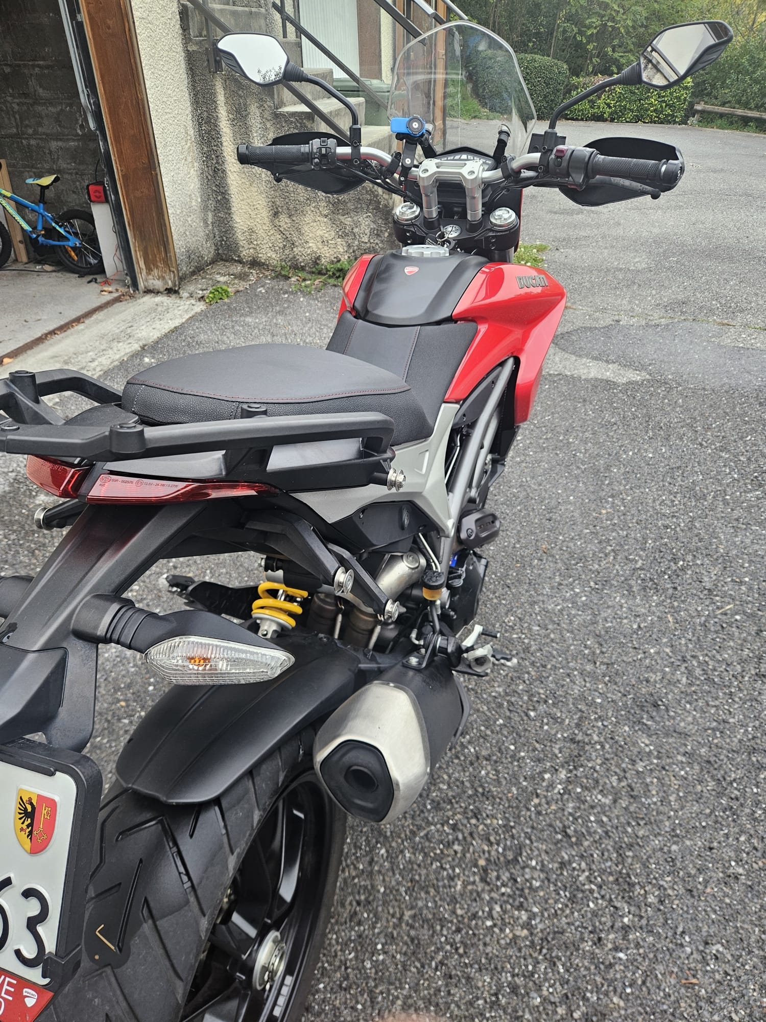 DUCATI Hyperstrada 821-image-3