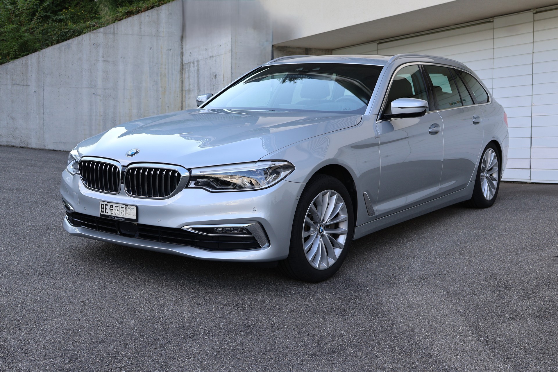 BMW 530i xDrive Luxury Line Steptronic