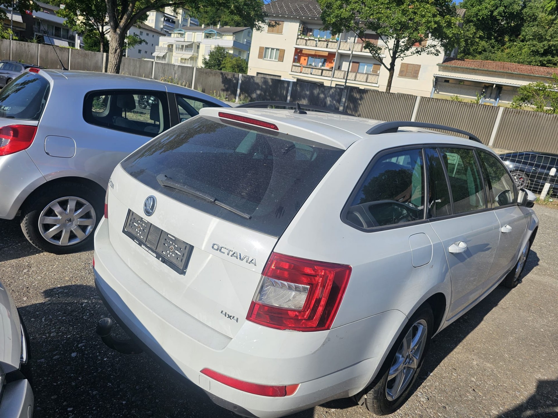 SKODA Octavia Combi 2.0 TDI Ambition 4x4 DSG-image-7