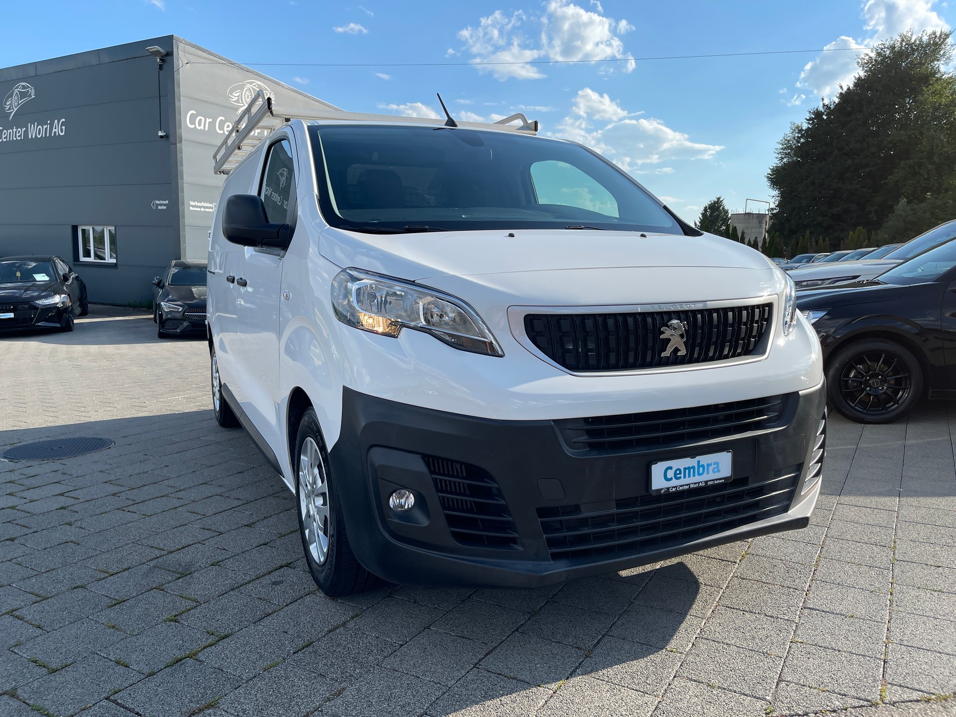 PEUGEOT Expert 2.0 BlueHDi 120 S&S Premium Standard-image-5