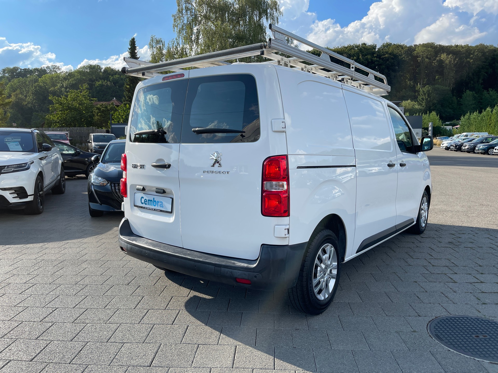PEUGEOT Expert 2.0 BlueHDi 120 S&S Premium Standard-image-3
