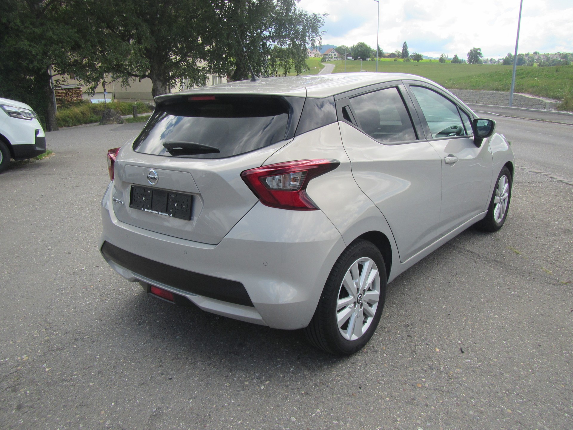 NISSAN Micra IG-T 100 n-connecta Xtronic-image-3