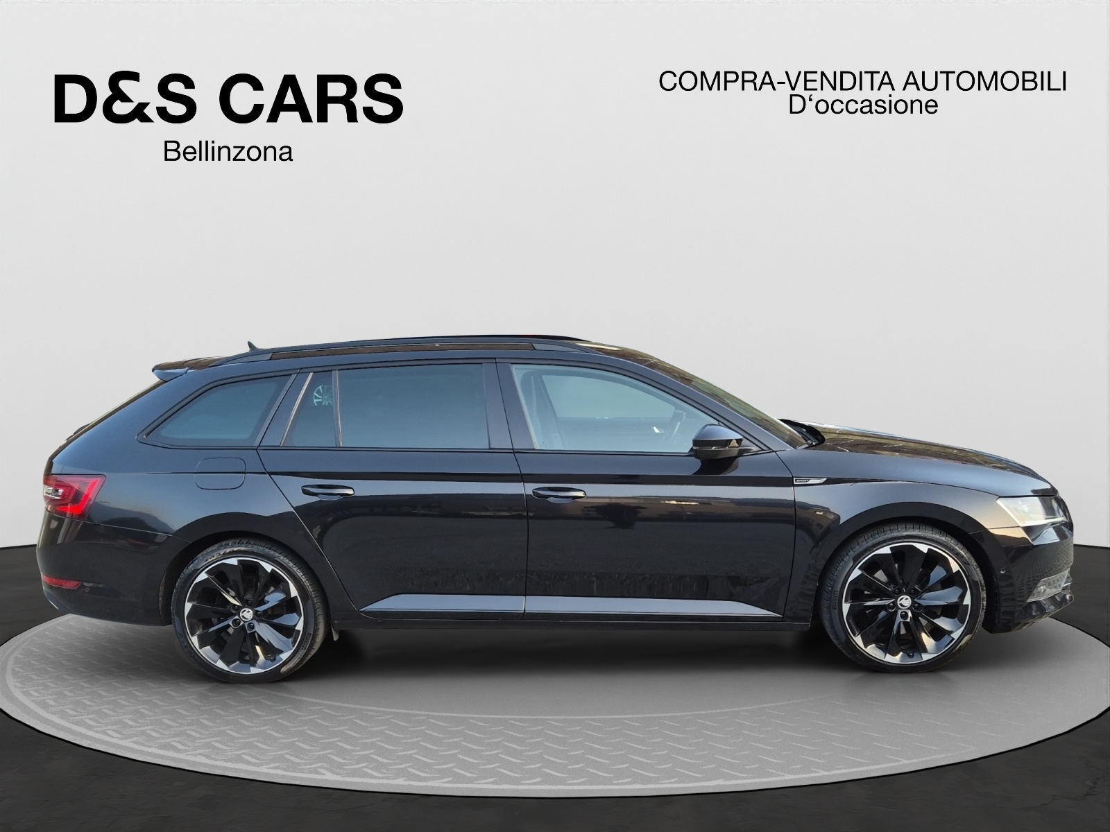 SKODA Superb Combi 2.0 TDi SportLine+ 4x4 DSG-image-6