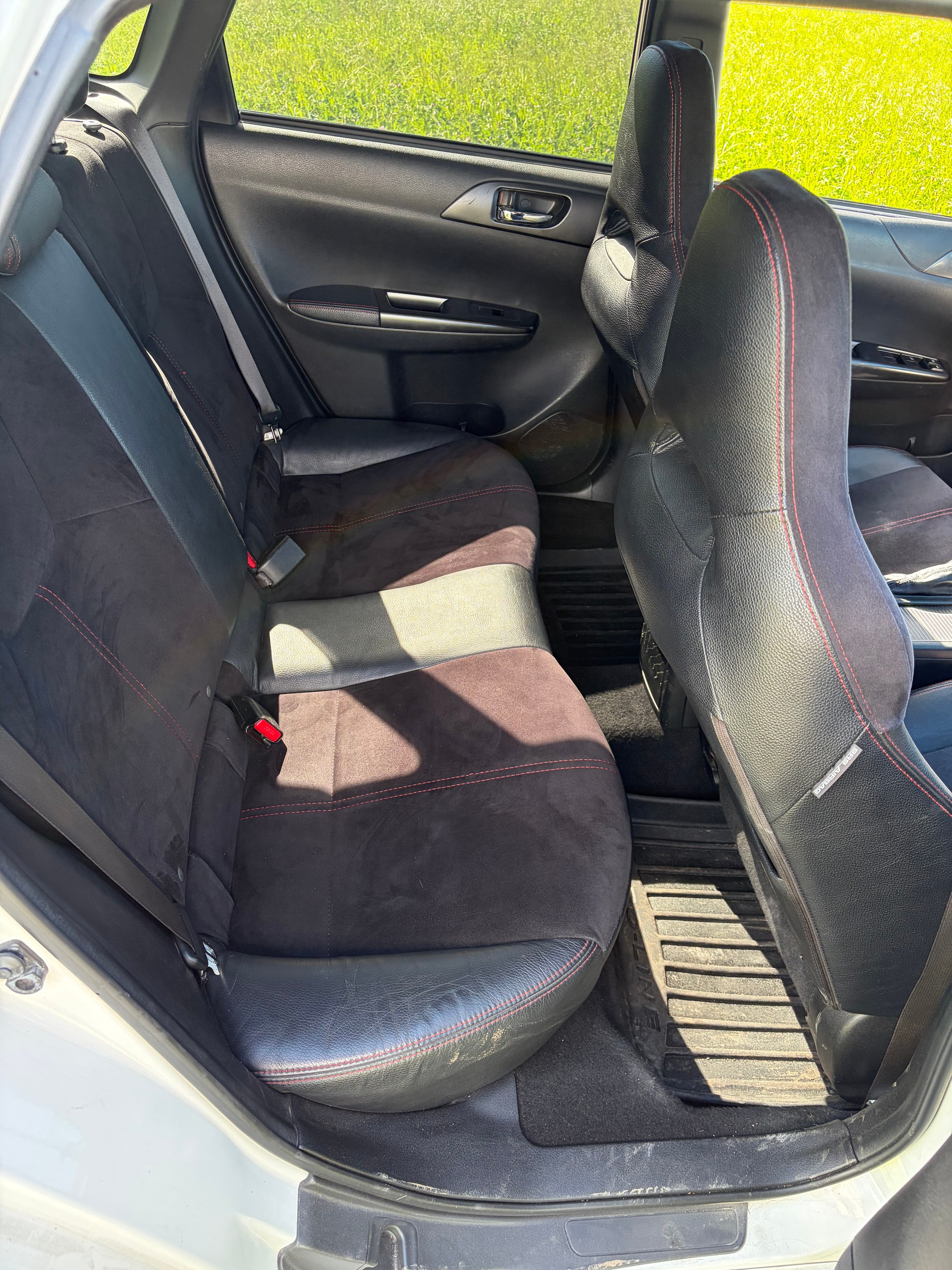SUBARU STI-image-4