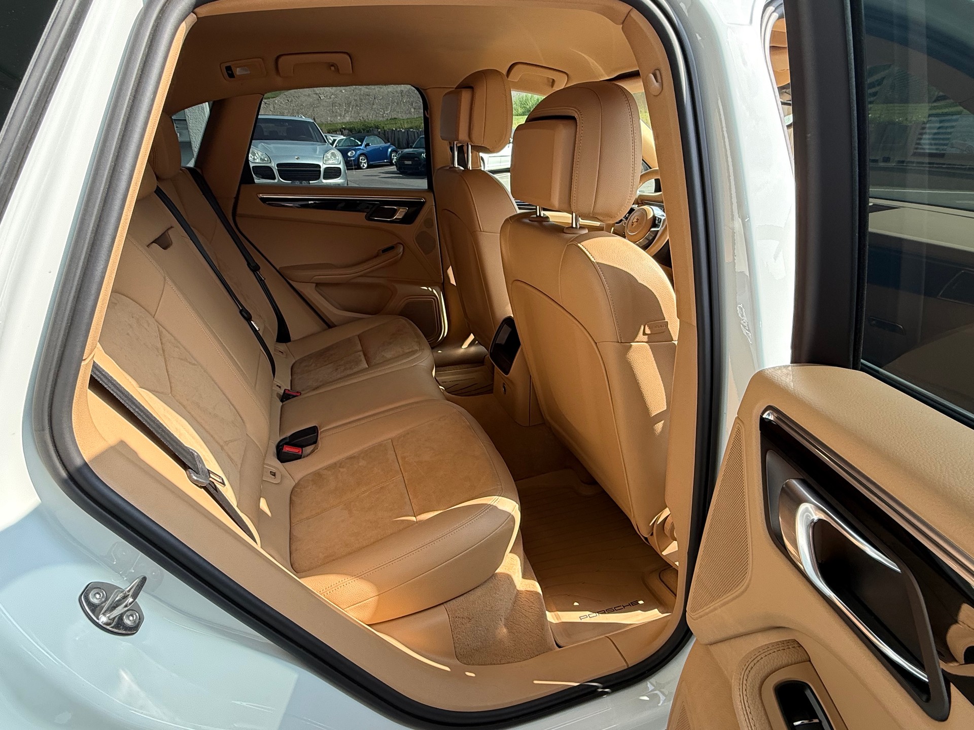 PORSCHE Macan S Diesel PDK-image-12