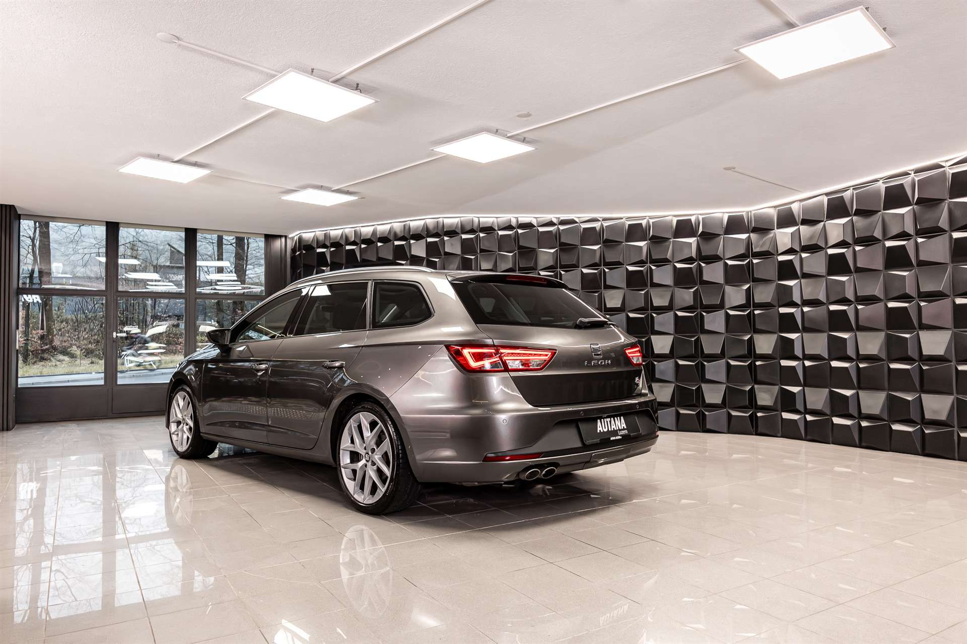 SEAT Leon ST 2.0 TDI FR Line 4Drive-image-2