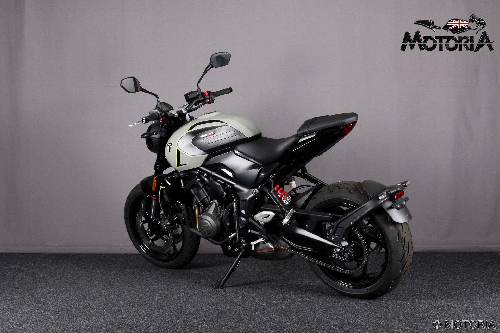 TRIUMPH Trident 660-image-4