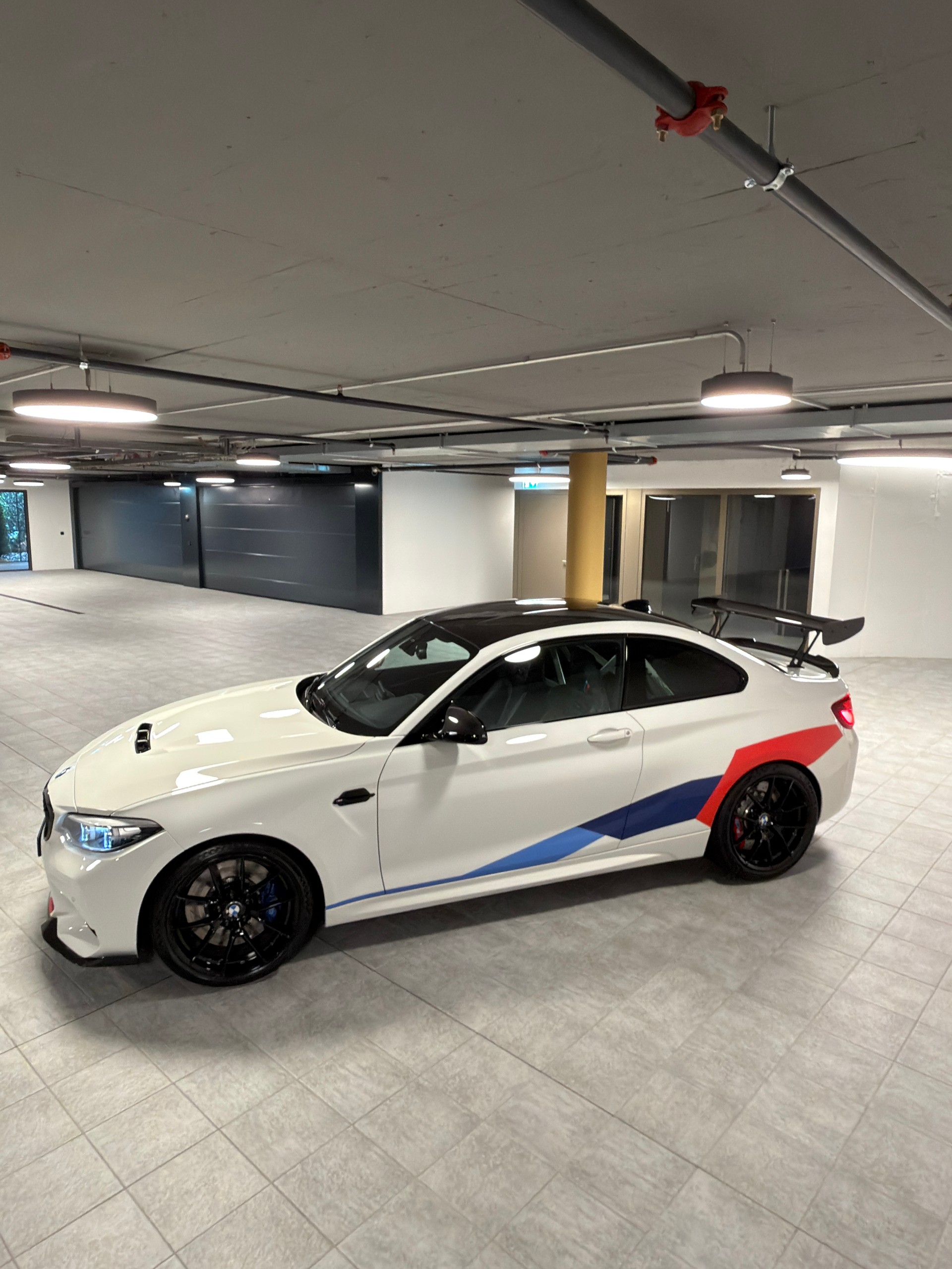 BMW M2 CS-image-1