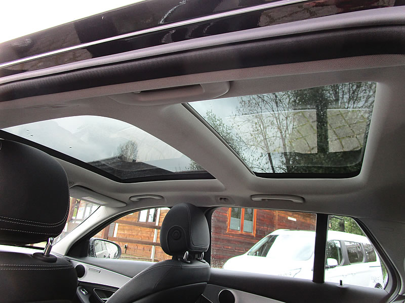 MERCEDES-BENZ C 400 Avantgarde 4Matic 7G-Tronic-image-16