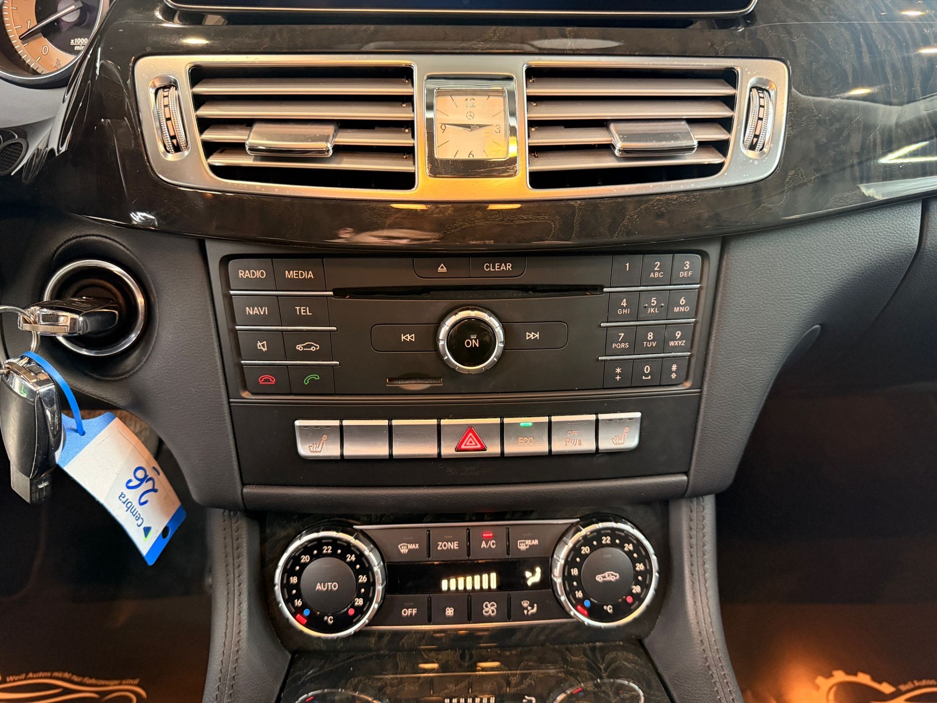 MERCEDES-BENZ CLS 400 7G-Tronic-image-16