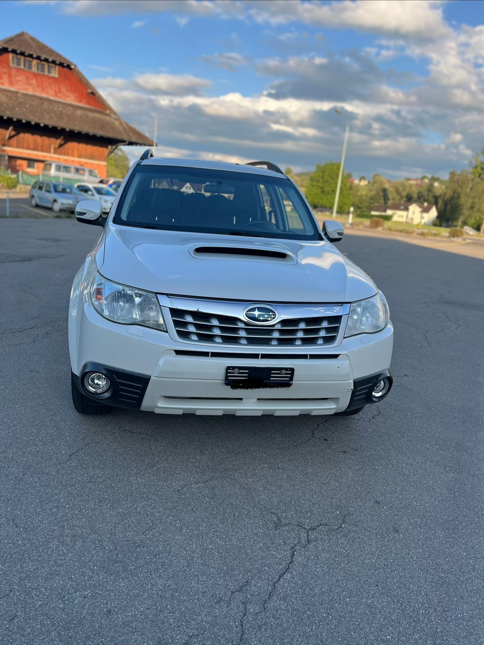 SUBARU Erste Hand Diesel mit Leder Sitz Jg.2013-image-6