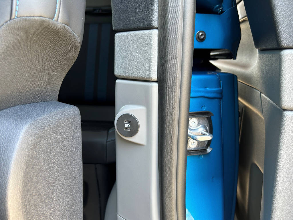 FORD Tourneo Custom Bus 340 L1 2.5 Duratec 233 Sport PHEV-image-19