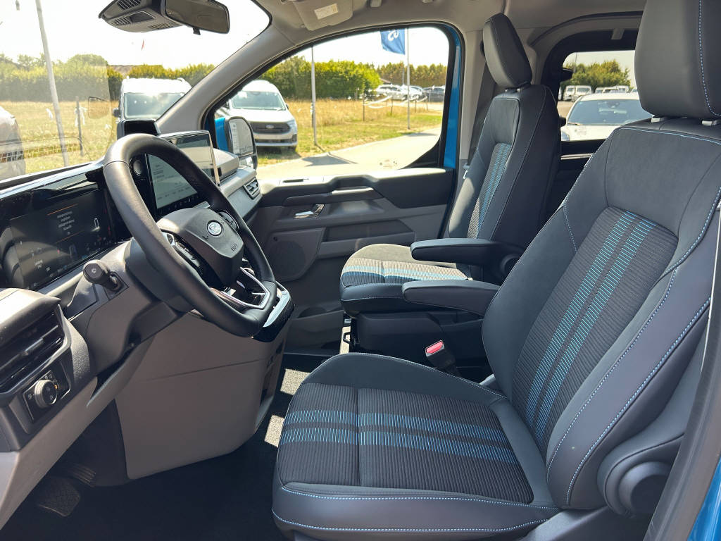 FORD Tourneo Custom Bus 340 L1 2.5 Duratec 233 Sport PHEV-image-7