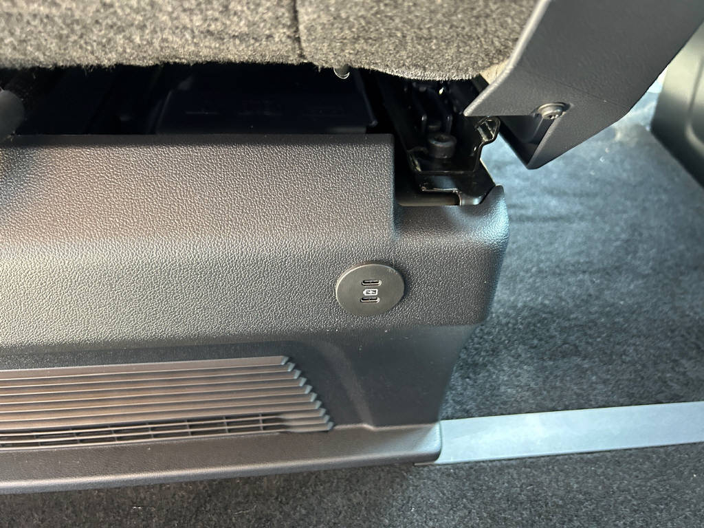 FORD Tourneo Custom Bus 340 L1 2.5 Duratec 233 Sport PHEV-image-18