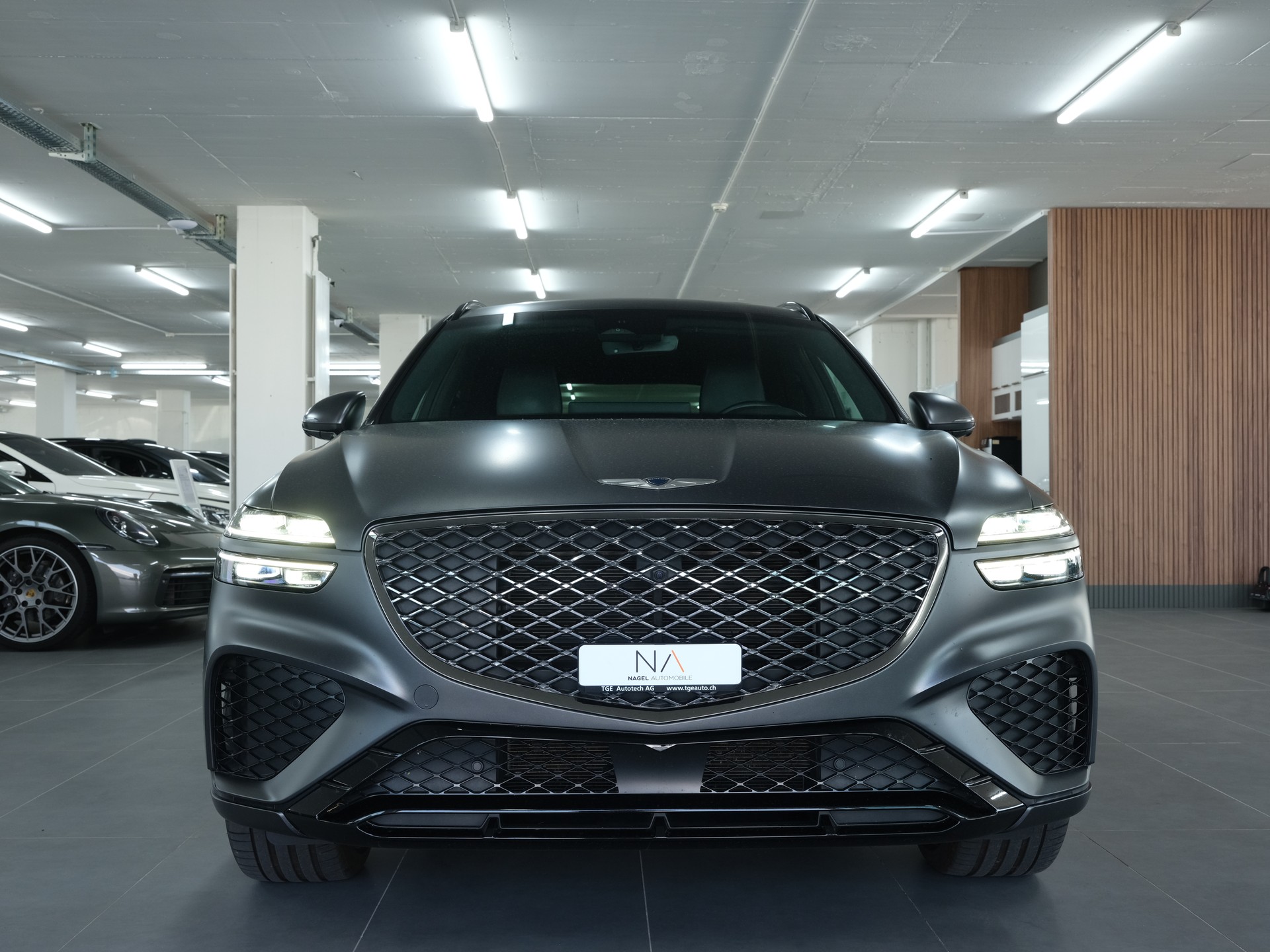 GENESIS GV70 2.2 CRDI Luxury AT8 AWD *Panorama* *360 Kamera* *Vollausstattung*-image-8