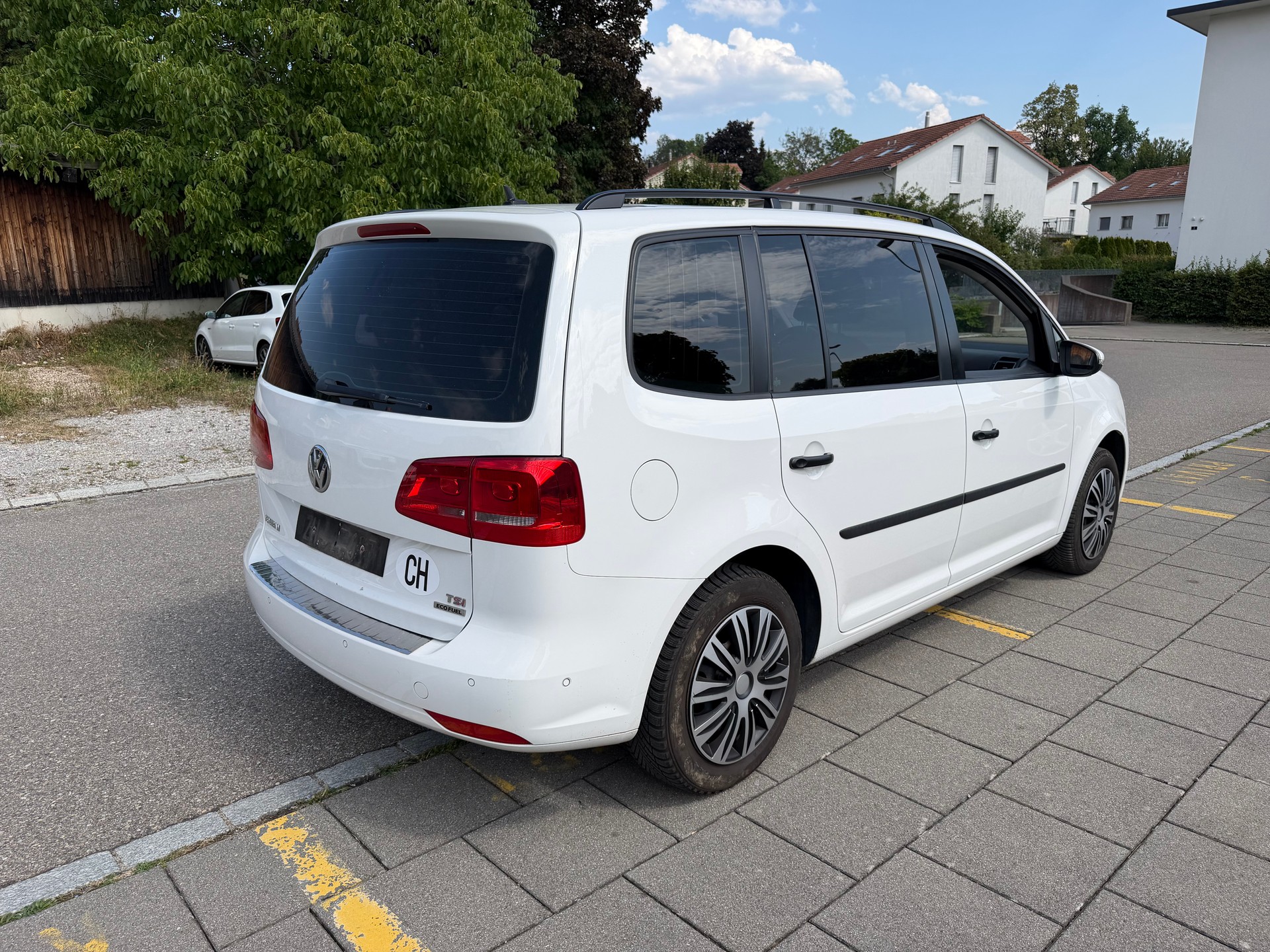 VW Touran 1.4 TSI EcoFuel Team DSG-showroom-element-3