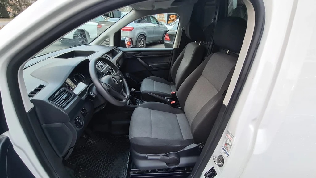 VW Caddy Maxi 2.0TDI 4Motion BlueMotion Technology ** Klimaanlage ** Anh-Kupplung ** Werkstatt-Einrichtung ** LTZ MFK 24.10.2024 **-image-10