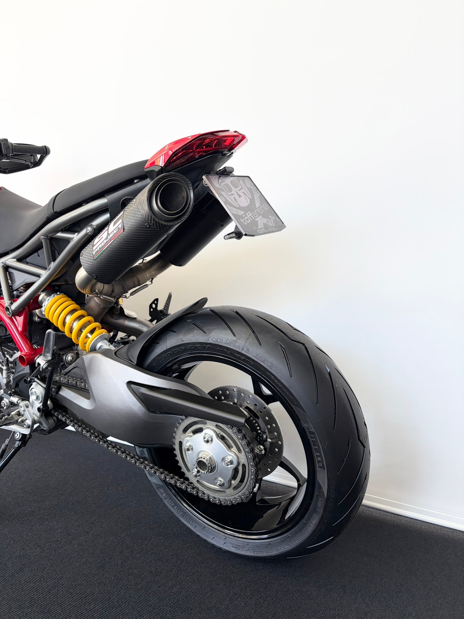 DUCATI Hypermotard 950-showroom-element-3