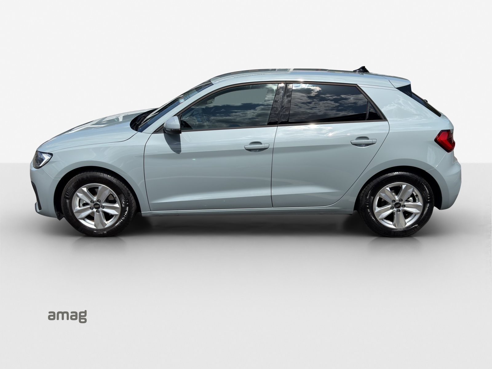 AUDI A1 Sportback 30 TFSI Attraction S-tronic-image-1