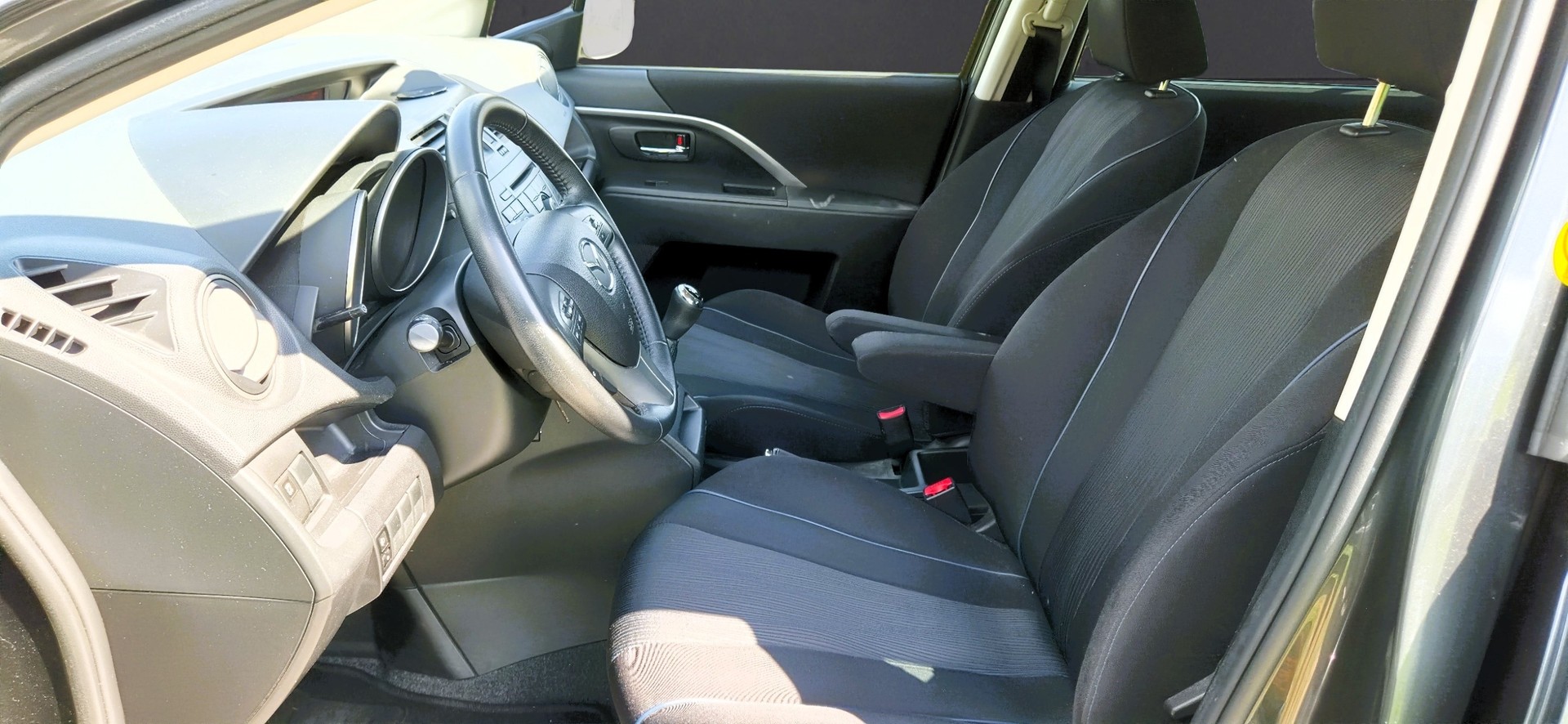 MAZDA 5 1.6 16V CD Confort-image-10