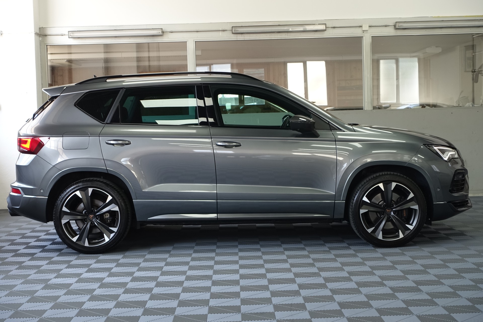 CUPRA Ateca Cupra 2.0 TSI 4Drive DSG-image-4