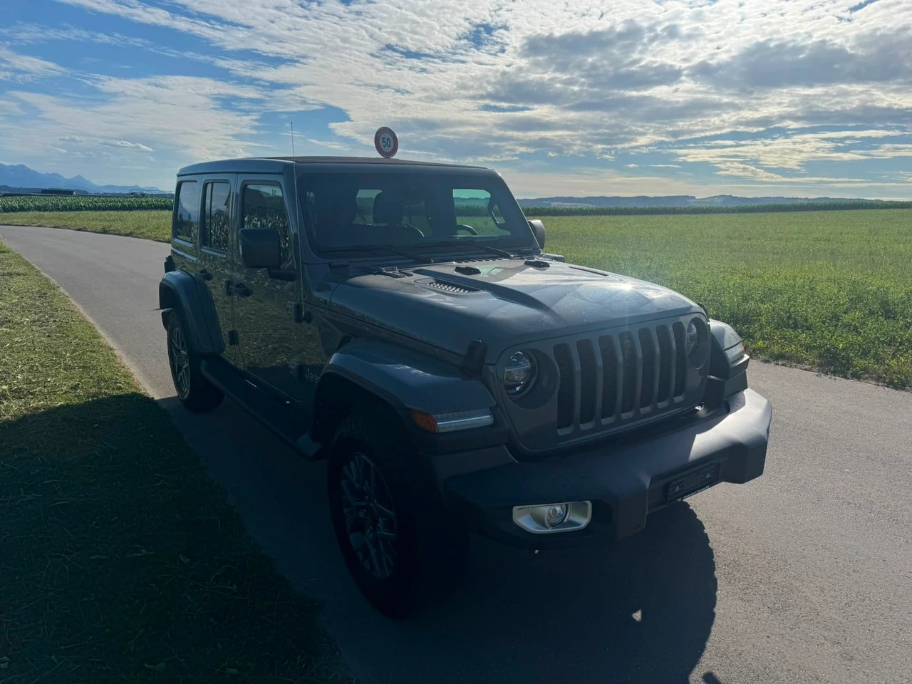 JEEP Wrangler 2.0 PHEV Unlimited Rubicon Automatic Soft Top Sky One Touch-image-1