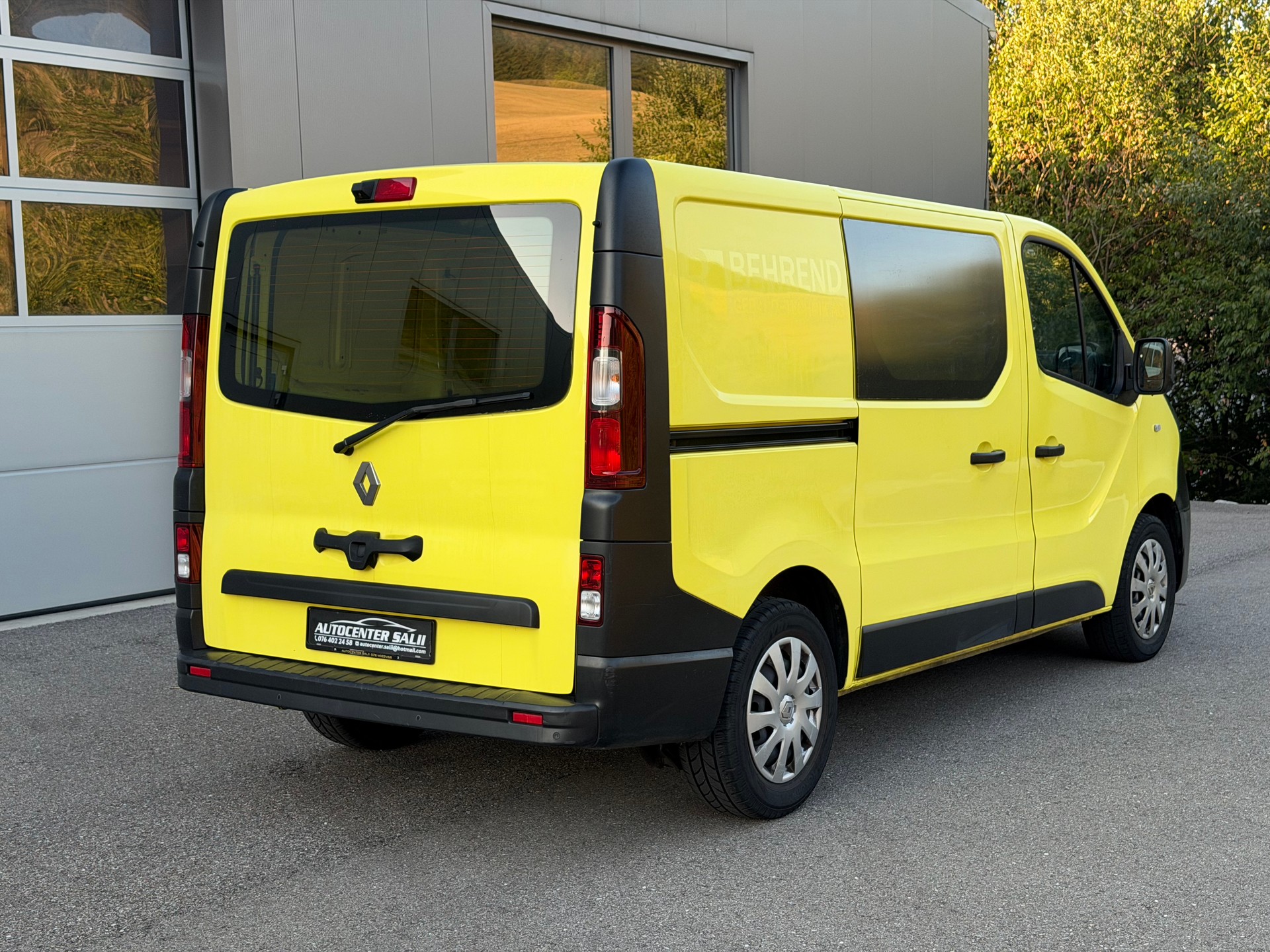 RENAULT Trafic 2.0 dCi 120 3.0t Business L1H1-image-4