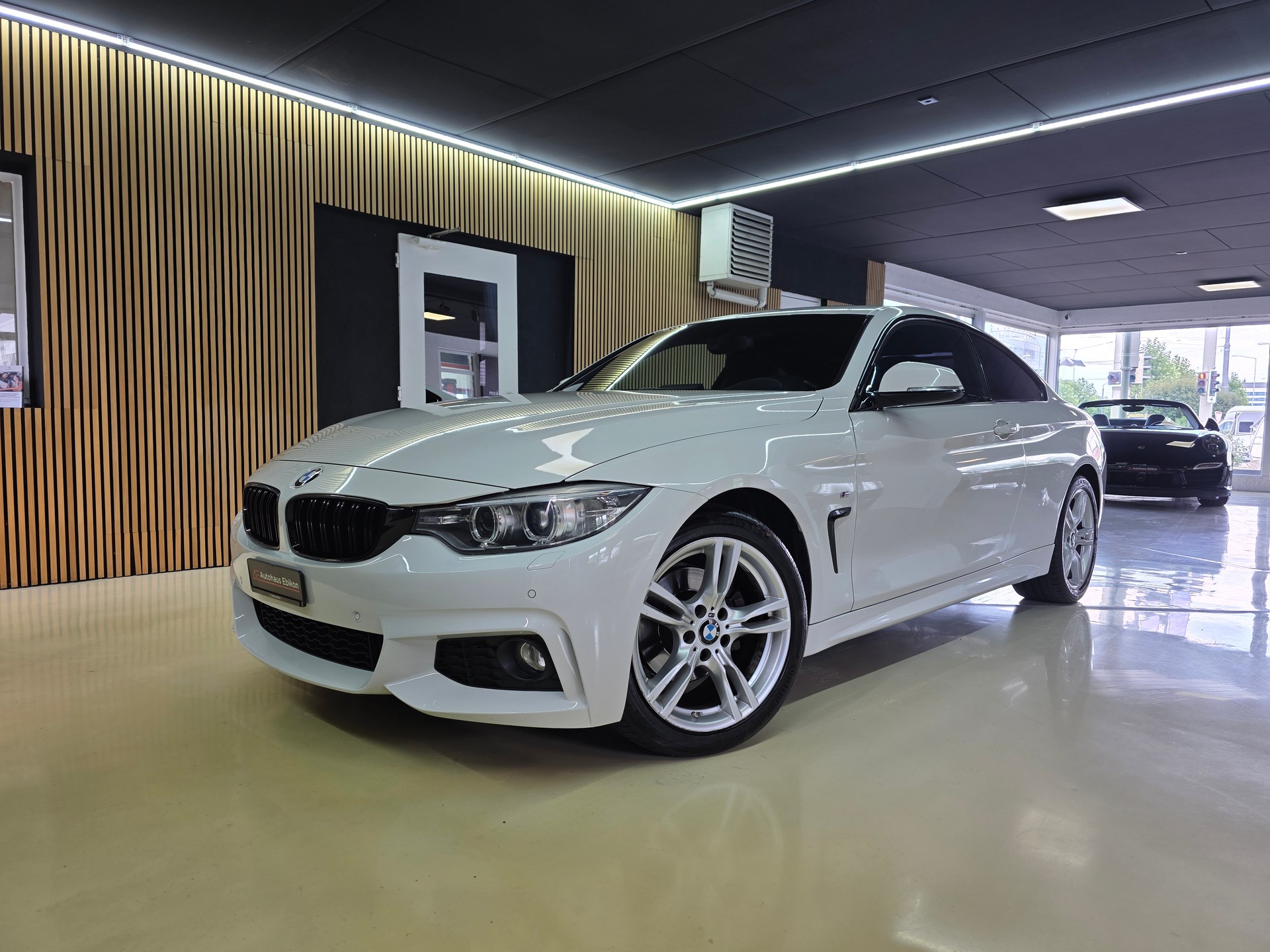 BMW 420d Coupé xDrive M-Sport Steptronic-image-0