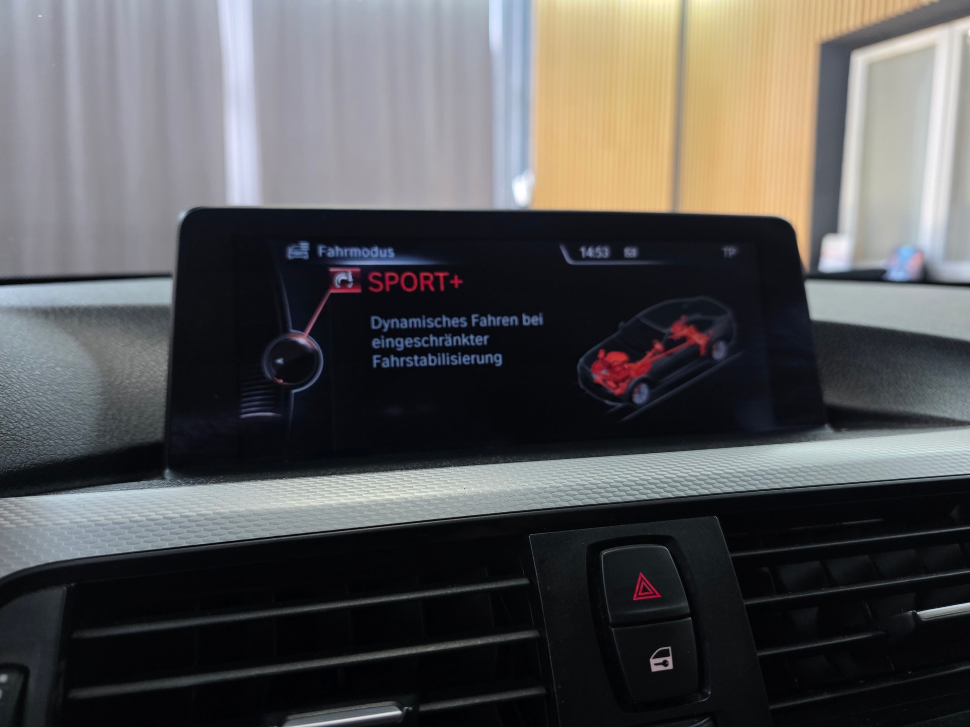 BMW 420d Coupé xDrive M-Sport Steptronic-image-12