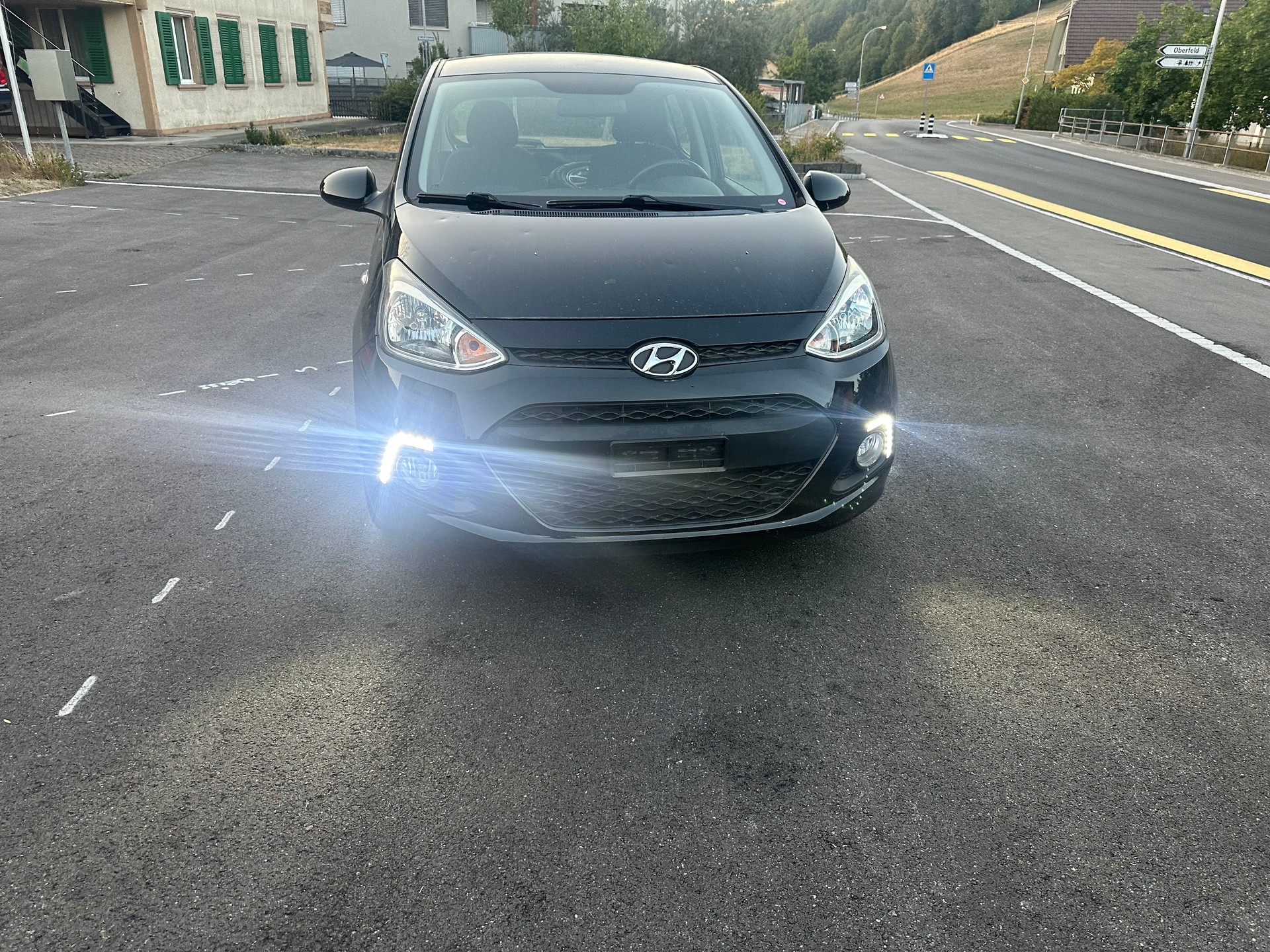 HYUNDAI i10 1.0 Amplia