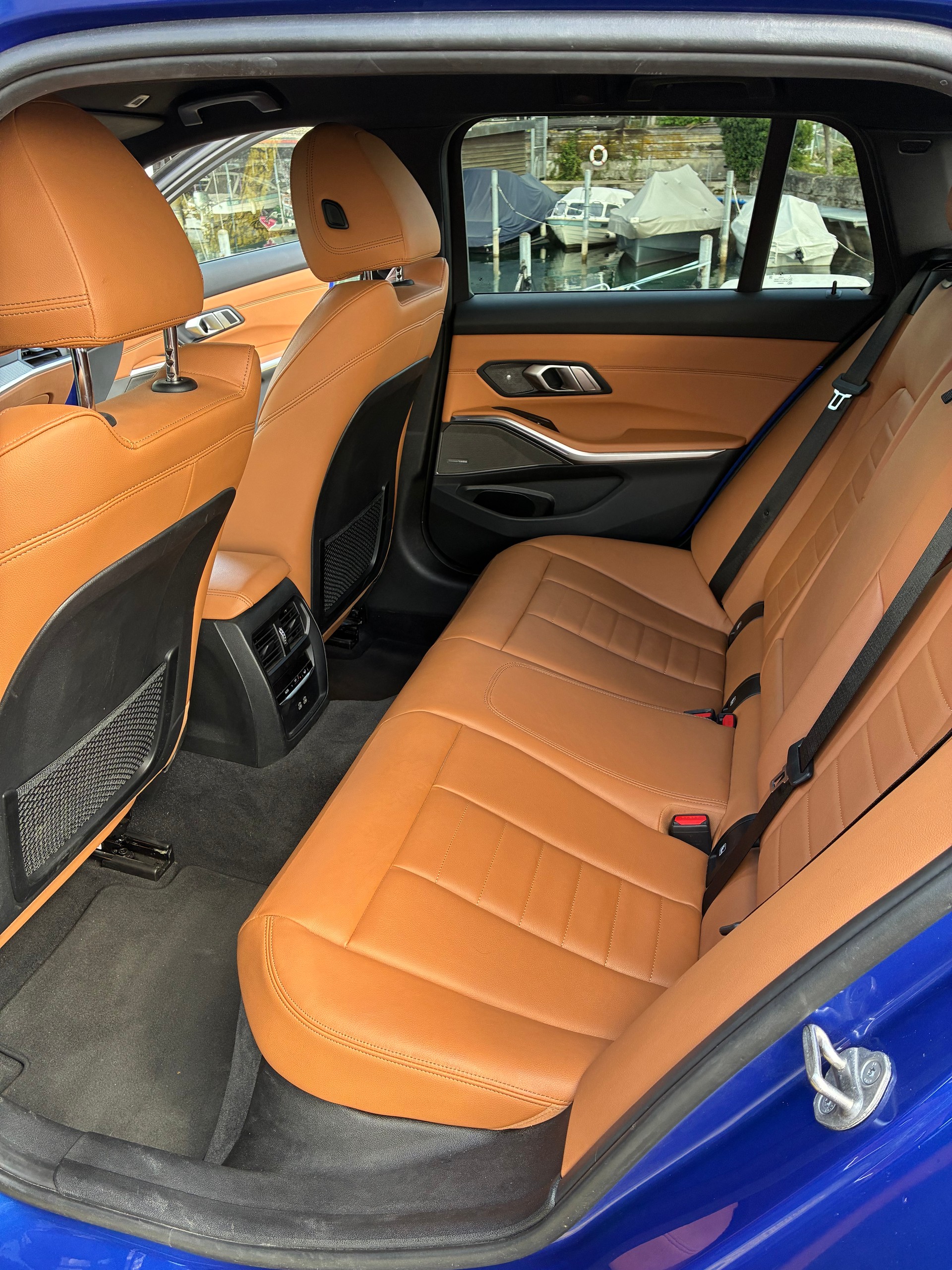 BMW 320d xDrive-image-3