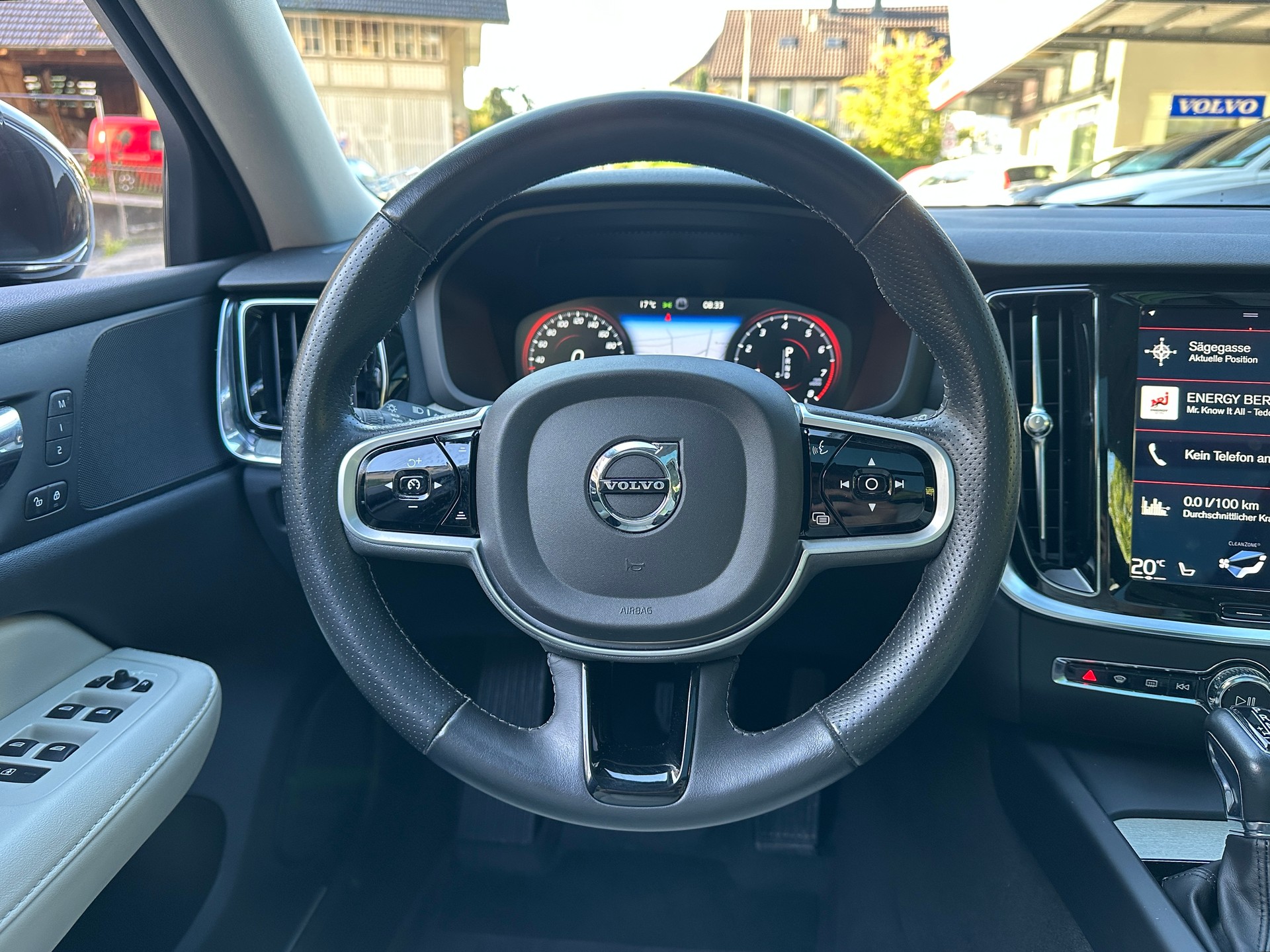 VOLVO V60 T6 AWD Inscription Geartronic-image-5