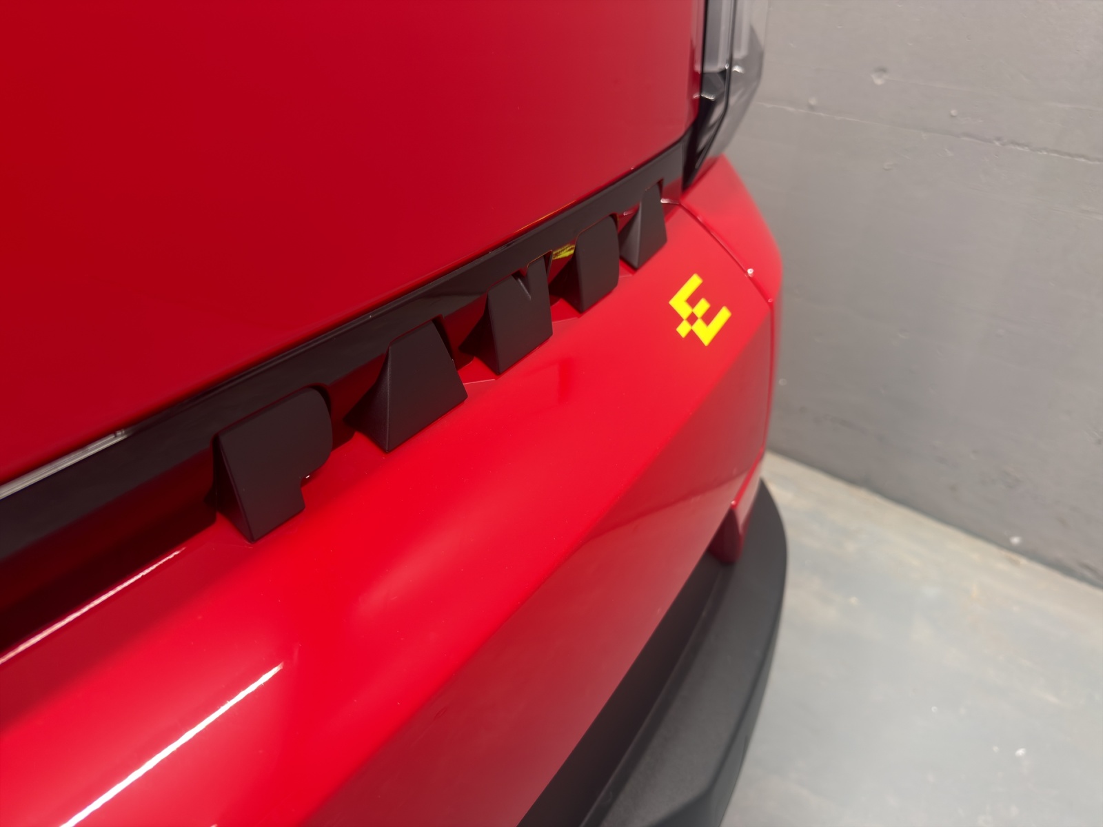 FIAT Grande Panda Red BEV-image-11