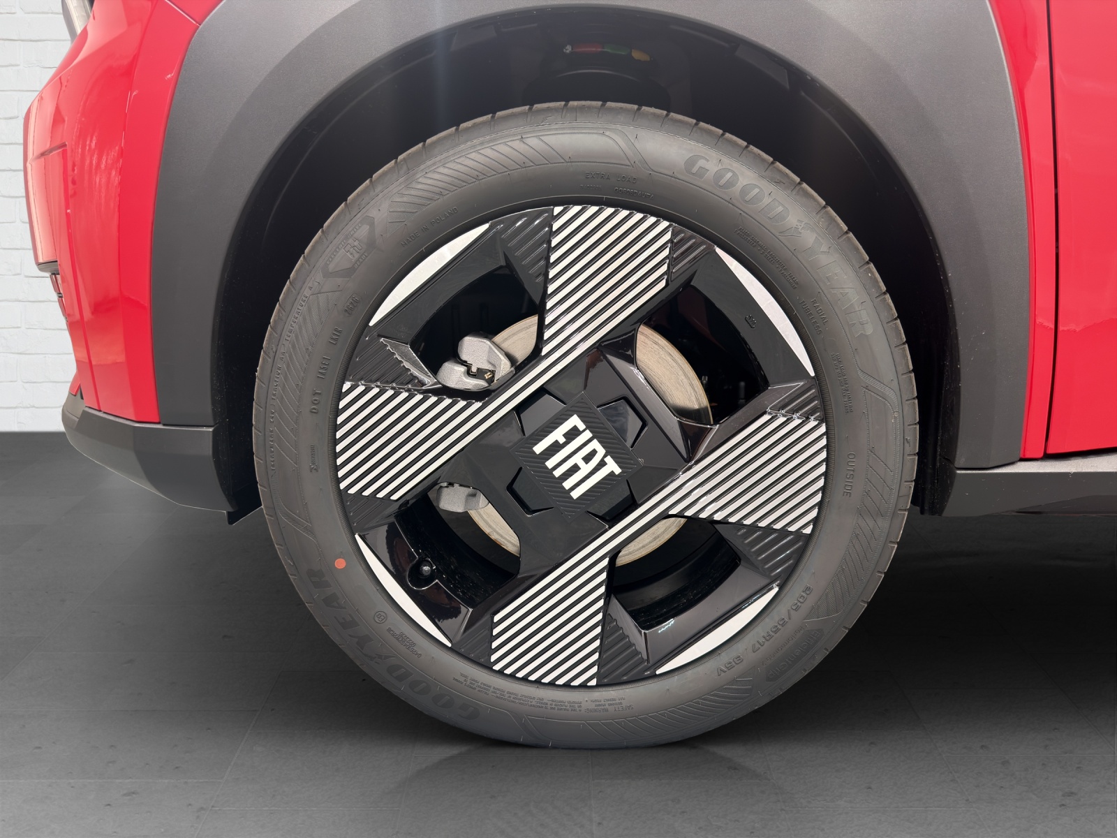 FIAT Grande Panda Red BEV-image-5