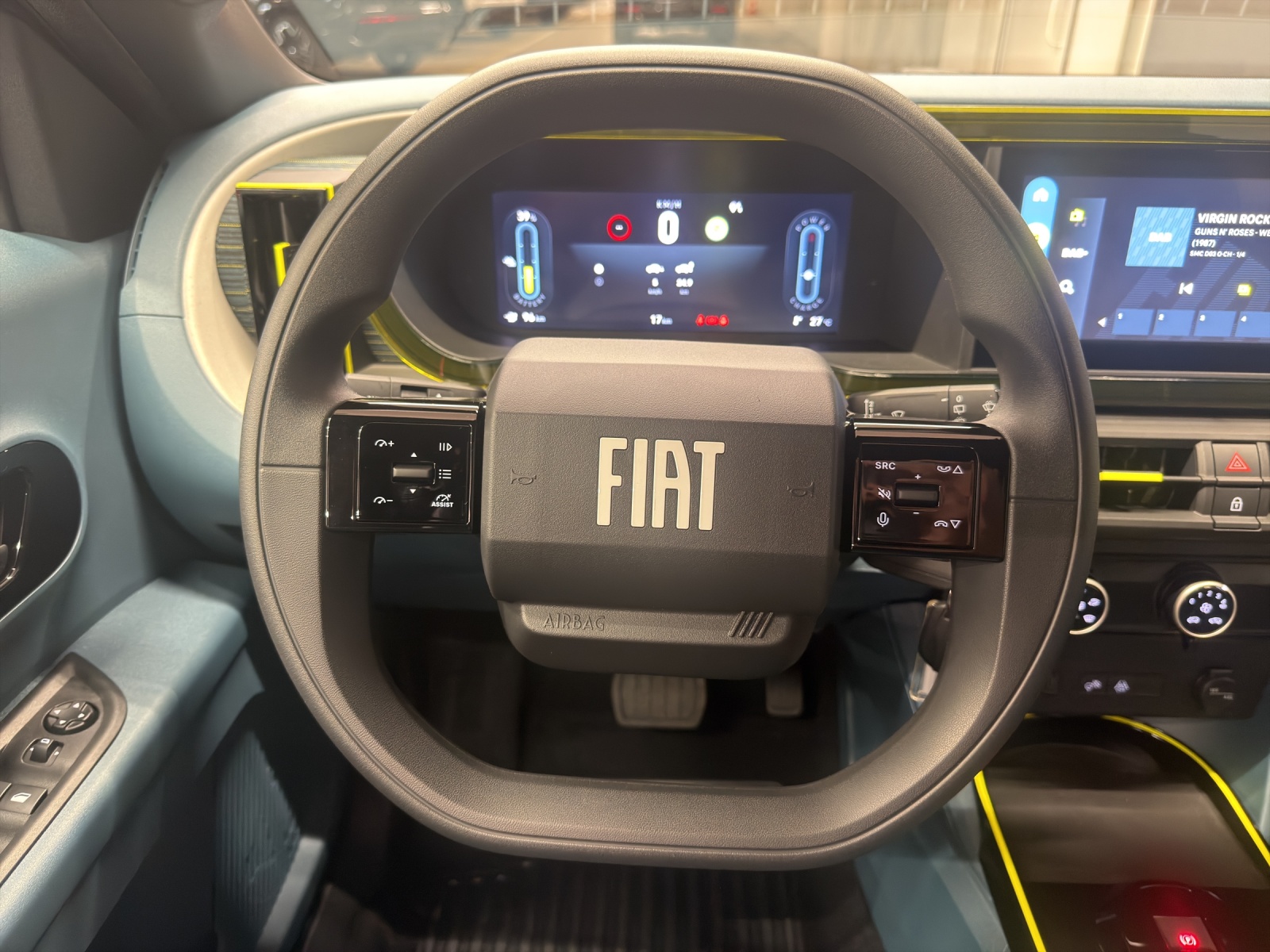 FIAT Grande Panda Red BEV-image-13