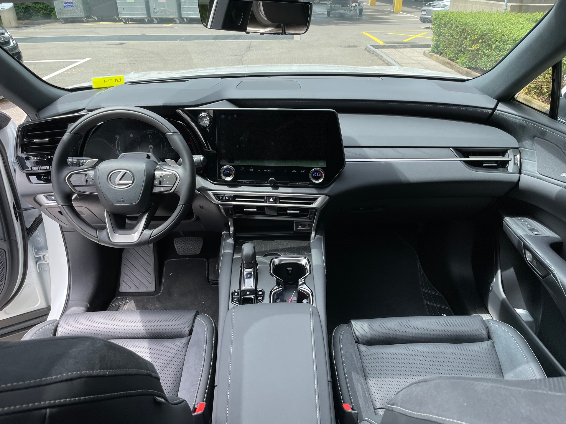 LEXUS RX 450h+ Ecxellence PHEV AWD CVT-image-18